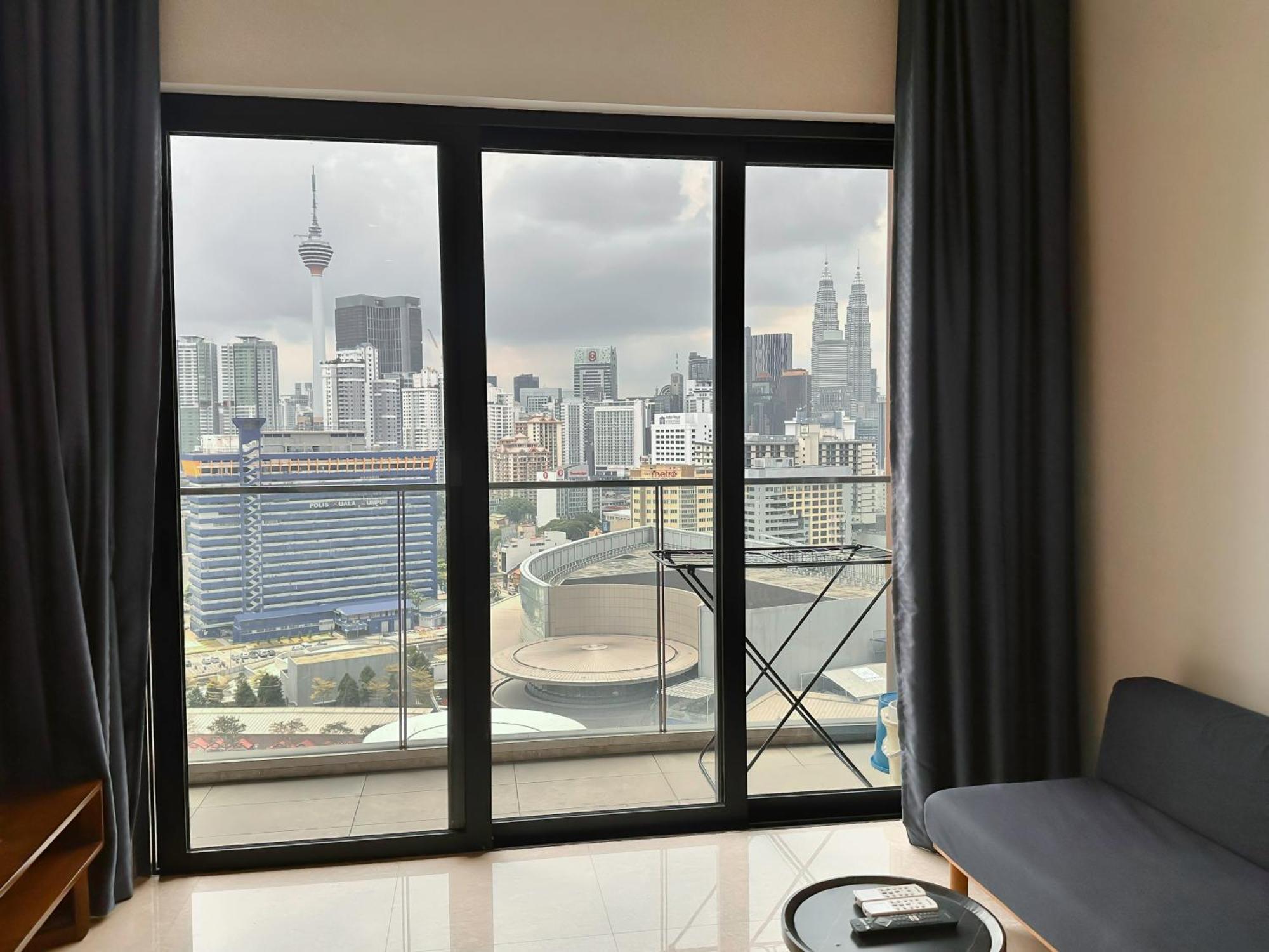 Lucentia Residences By Moonlight Home Stay! 쿠알라룸푸르 외부 사진